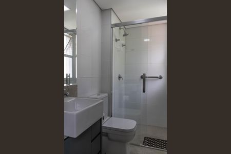 Apartamento para alugar com 135m², 4 quartos e 4 vagas Apartamento para alugar com 135m², 4 quartos e 4 vagasBanheiro da Suíte 4