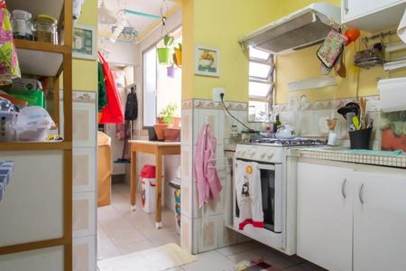 Apartamento à venda com 81m², 2 quartos e sem vagaCozinha