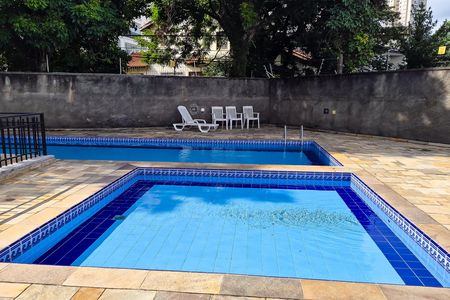 Apartamento para alugar com 100m², 3 quartos e 2 vagas Apartamento para alugar com 100m², 3 quartos e 2 vagasÁrea comum - Piscina