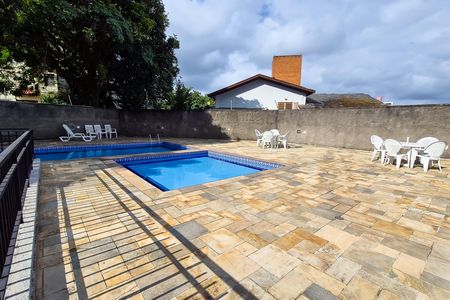 Apartamento para alugar com 100m², 3 quartos e 2 vagas Apartamento para alugar com 100m², 3 quartos e 2 vagasÁrea comum - Piscina