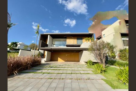 Casa de condomínio à venda com 353m², 5 quartos e 6 vagas