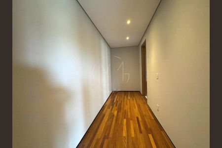 Casa de condomínio à venda com 353m², 5 quartos e 6 vagas