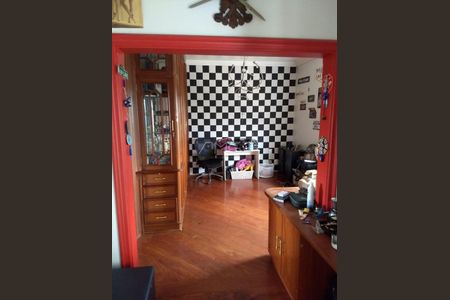 Casa de condomínio à venda com 563m², 4 quartos e 5 vagas