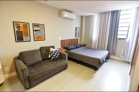 Sala/Quarto de kitnet/studio para alugar com 1 quarto, 31m² em Santo Cristo, Rio de Janeiro