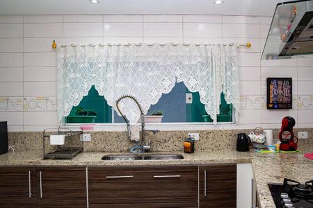 Casa à venda com 164m², 3 quartos e 3 vagas Casa à venda com 164m², 3 quartos e 3 vagasCOZINHA