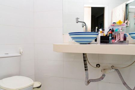 Casa à venda com 164m², 3 quartos e 3 vagas Casa à venda com 164m², 3 quartos e 3 vagasBanheiro da Suíte