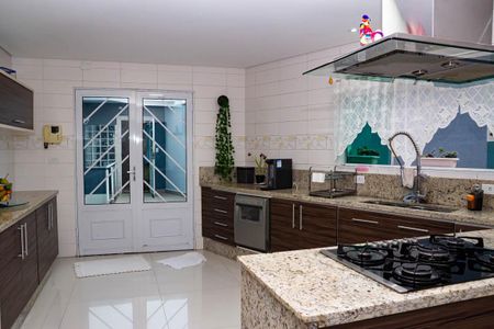 Casa à venda com 164m², 3 quartos e 3 vagas Casa à venda com 164m², 3 quartos e 3 vagasCozinha