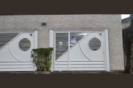 Casa à venda com 164m², 3 quartos e 3 vagas Casa à venda com 164m², 3 quartos e 3 vagasFACHADA