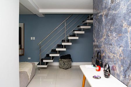 Casa à venda com 164m², 3 quartos e 3 vagas Casa à venda com 164m², 3 quartos e 3 vagasHall de entrada/ESCADA