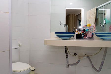 Casa à venda com 164m², 3 quartos e 3 vagas Casa à venda com 164m², 3 quartos e 3 vagasBanheiro da Suíte