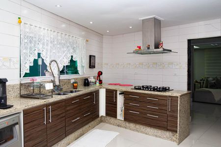 Casa à venda com 164m², 3 quartos e 3 vagas Casa à venda com 164m², 3 quartos e 3 vagasCOZINHA