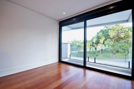 Casa de Condomínio à venda com 4 quartos, 379m² em Alphaville, Santana de Parnaíba
