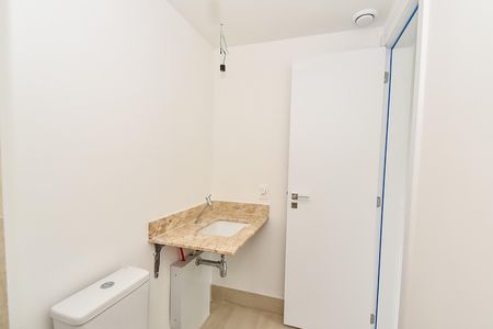 Apartamento à venda com 89m², 2 quartos e 1 vaga Apartamento à venda com 89m², 2 quartos e 1 vagaBanheiro da suíte 1