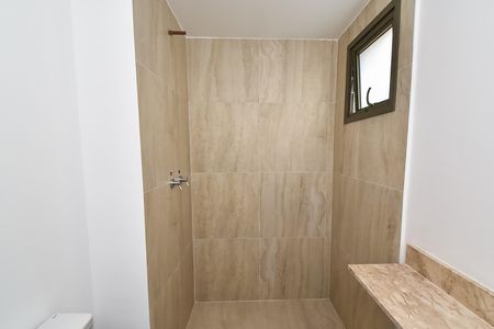 Apartamento à venda com 89m², 2 quartos e 1 vaga Apartamento à venda com 89m², 2 quartos e 1 vagaBanheiro da suíte 2