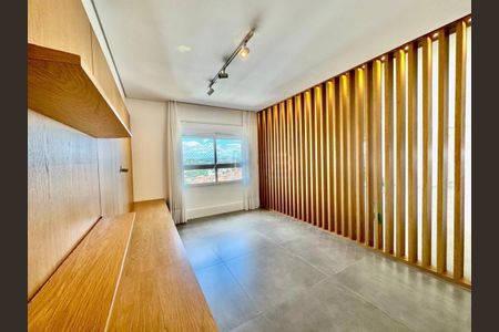 Apartamento à venda com 3 quartos, 213m² em Cambuí, Campinas