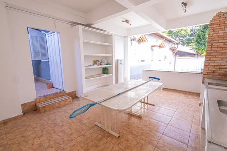 Casa para alugar com 360m², 4 quartos e 3 vagas Casa para alugar com 360m², 4 quartos e 3 vagasÁrea gourmet / piscina