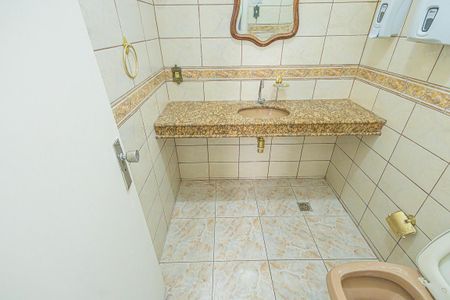 Casa para alugar com 360m², 4 quartos e 3 vagas Casa para alugar com 360m², 4 quartos e 3 vagasLavabo