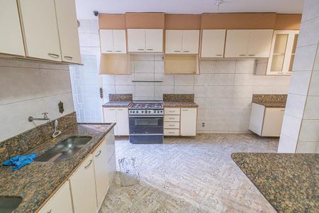 Cozinha de casa para alugar com 4 quartos, 360m² em Itapoã, Belo Horizonte