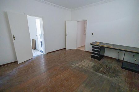 Casa para alugar com 360m², 4 quartos e 3 vagas Casa para alugar com 360m², 4 quartos e 3 vagasSuíte 3