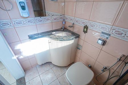 Casa para alugar com 360m², 4 quartos e 3 vagas Casa para alugar com 360m², 4 quartos e 3 vagasBanheiro da Suíte