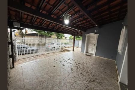 Casa para alugar com 360m², 4 quartos e 3 vagas