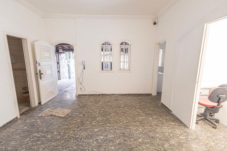 Casa para alugar com 360m², 4 quartos e 3 vagas Casa para alugar com 360m², 4 quartos e 3 vagasCopa