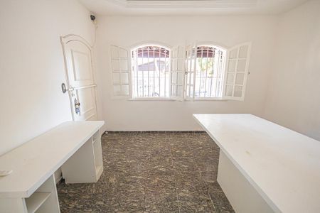 sala de casa para alugar com 4 quartos, 360m² em Itapoã, Belo Horizonte