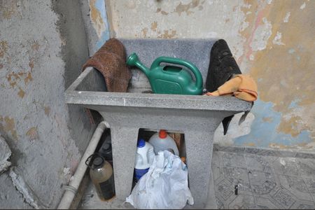 Casa à venda com 80m², 2 quartos e 1 vagaÁrea de serviço