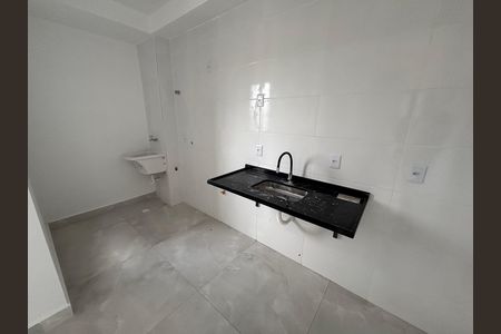 Sala/cozinha de apartamento para alugar com 1 quarto, 30m² em Cidade Antônio Estêvão de Carvalho, São Paulo