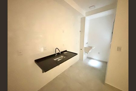 Cozinha de apartamento à venda com 1 quarto, 30m² em Cidade Antônio Estêvão de Carvalho, São Paulo