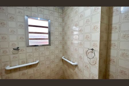 Casa à venda com 125m², 3 quartos e 1 vaga Casa à venda com 125m², 3 quartos e 1 vagaBanheiro da Suíte