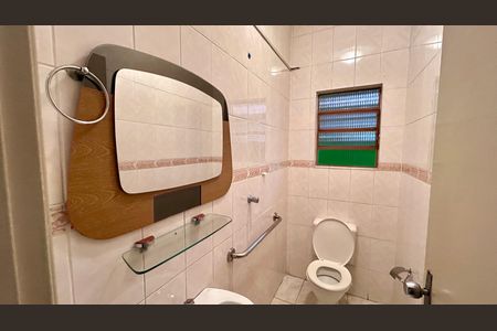 Casa à venda com 125m², 3 quartos e 1 vaga Casa à venda com 125m², 3 quartos e 1 vagaBanheiro 2