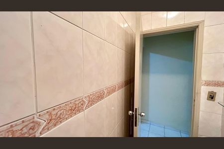 Casa à venda com 125m², 3 quartos e 1 vaga Casa à venda com 125m², 3 quartos e 1 vagaBanheiro 2