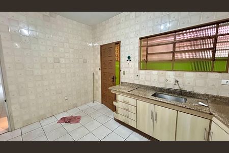 Casa à venda com 125m², 3 quartos e 1 vaga Casa à venda com 125m², 3 quartos e 1 vagaCozinha