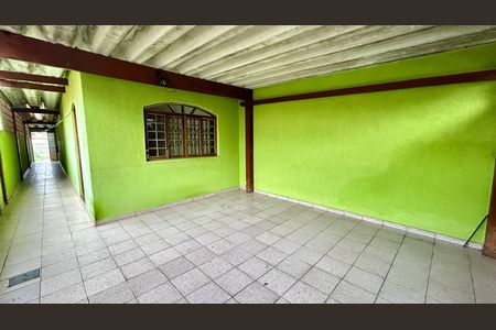 Casa à venda com 125m², 3 quartos e 1 vaga Casa à venda com 125m², 3 quartos e 1 vagaGaragem