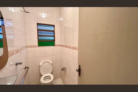 Casa à venda com 125m², 3 quartos e 1 vaga Casa à venda com 125m², 3 quartos e 1 vagaBanheiro 2