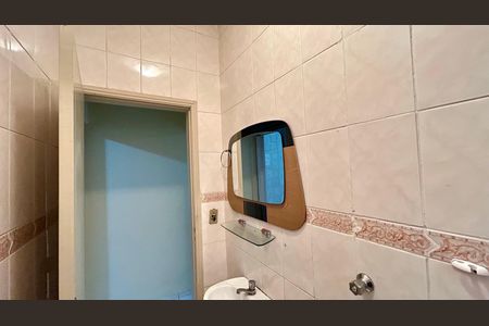 Casa à venda com 125m², 3 quartos e 1 vaga Casa à venda com 125m², 3 quartos e 1 vagaBanheiro 2