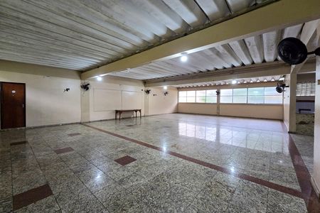 Apartamento para alugar com 55m², 2 quartos e 1 vaga Apartamento para alugar com 55m², 2 quartos e 1 vagaÁrea comum - Salão de festas 2