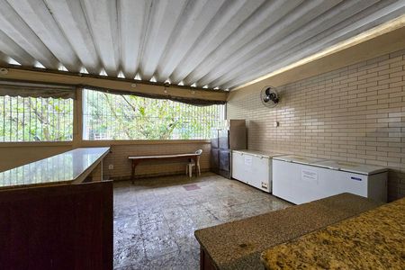 Apartamento para alugar com 55m², 2 quartos e 1 vaga Apartamento para alugar com 55m², 2 quartos e 1 vagaÁrea comum - Salão de festas 2