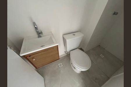 Banheiro de apartamento para alugar com 1 quarto, 30m² em Cidade Antônio Estêvão de Carvalho, São Paulo