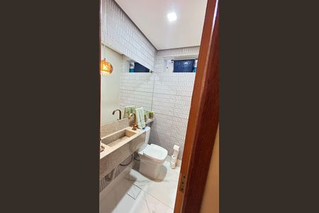 Banheiro da Suíte 2 de casa à venda com 2 quartos, 100m² em Camargos, Belo Horizonte