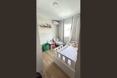 Casa à venda com 100m², 2 quartos e 2 vagasSuíte 2