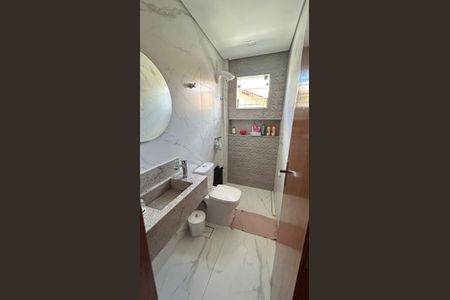 Banheiro da Suíte 1 de casa à venda com 2 quartos, 100m² em Camargos, Belo Horizonte
