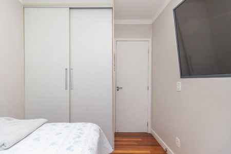 Apartamento à venda com 165m², 3 quartos e 3 vagas Apartamento à venda com 165m², 3 quartos e 3 vagasQuarto
