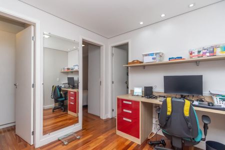 Apartamento à venda com 165m², 3 quartos e 3 vagas Apartamento à venda com 165m², 3 quartos e 3 vagasSuíte 2
