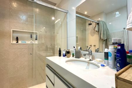 Apartamento para alugar com 76m², 2 quartos e 1 vaga