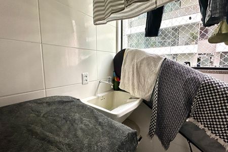 Apartamento para alugar com 76m², 2 quartos e 1 vaga