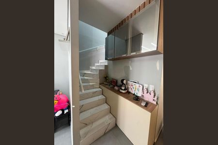 Casa de condomínio à venda com 90m², 3 quartos e 2 vagas