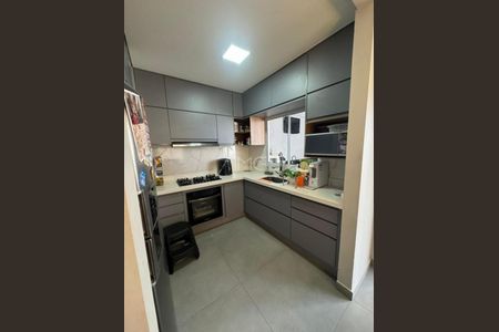 Casa de condomínio à venda com 90m², 3 quartos e 2 vagas