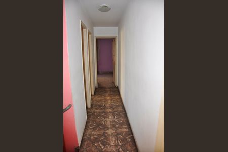 Casa para alugar com 170m², 3 quartos e 1 vaga Casa para alugar com 170m², 3 quartos e 1 vagaCorredor dos Quartos